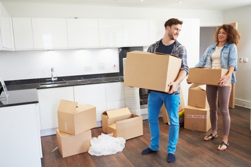 House move support for a family home or flat in New Barnet