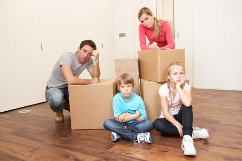 Local removal van transport for flats and houses in New Barnet